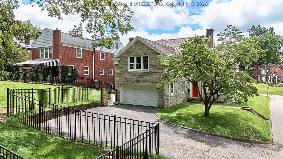 1017 Edgewood Drive