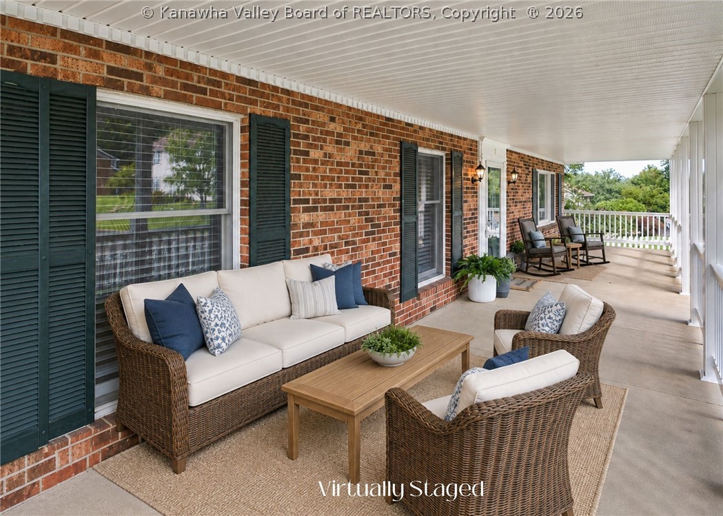 11 Carriage Road