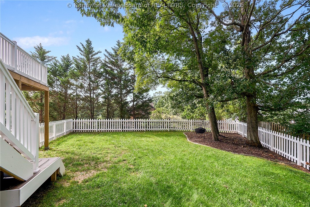 11 Carriage Road