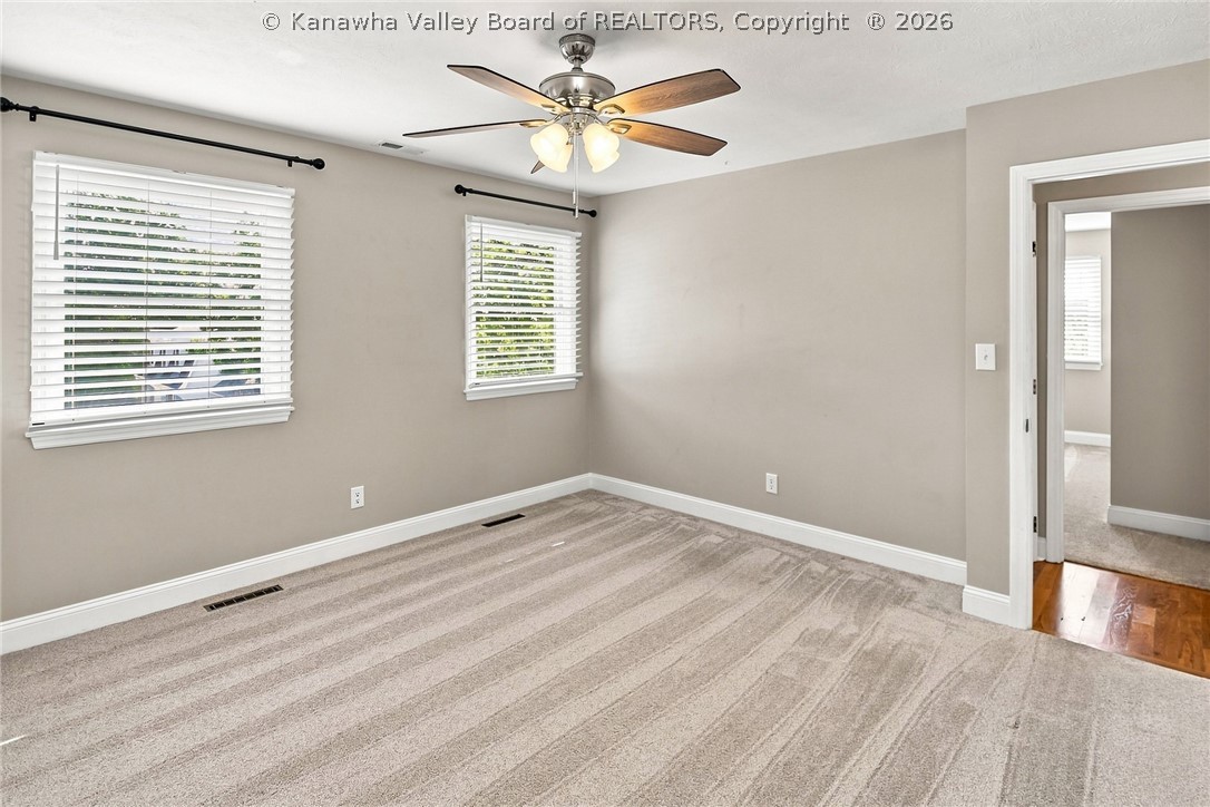 11 Carriage Road