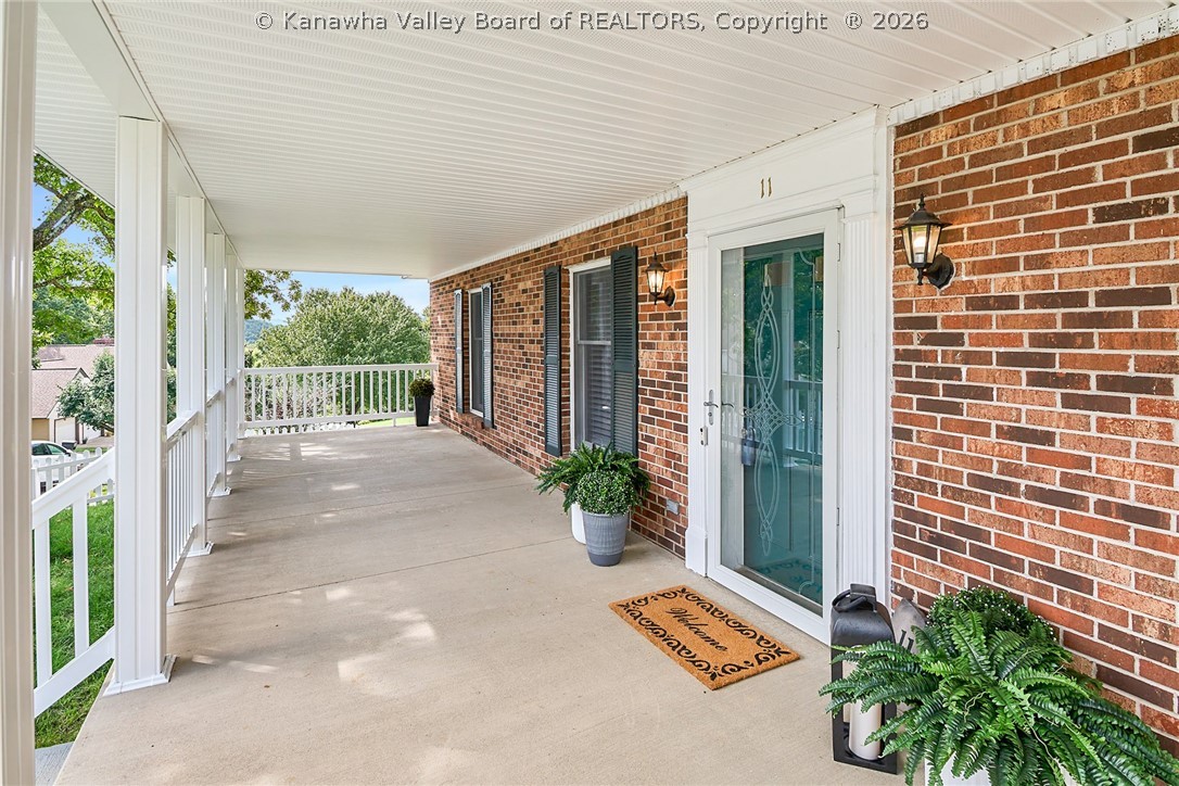 11 Carriage Road