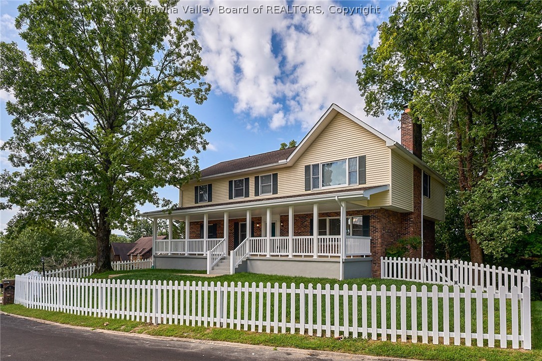 11 Carriage Road