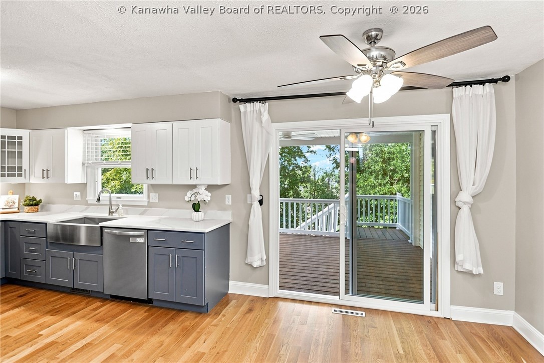 11 Carriage Road
