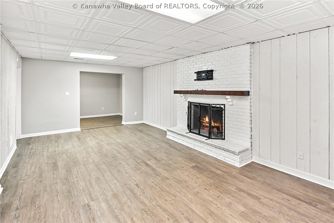 11 Carriage Road
