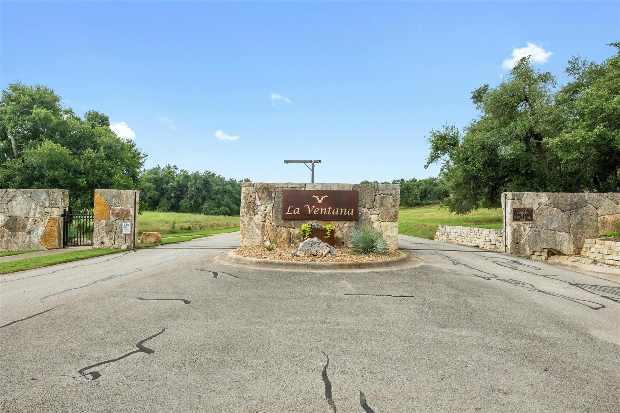 1005 Covered Bridge DR