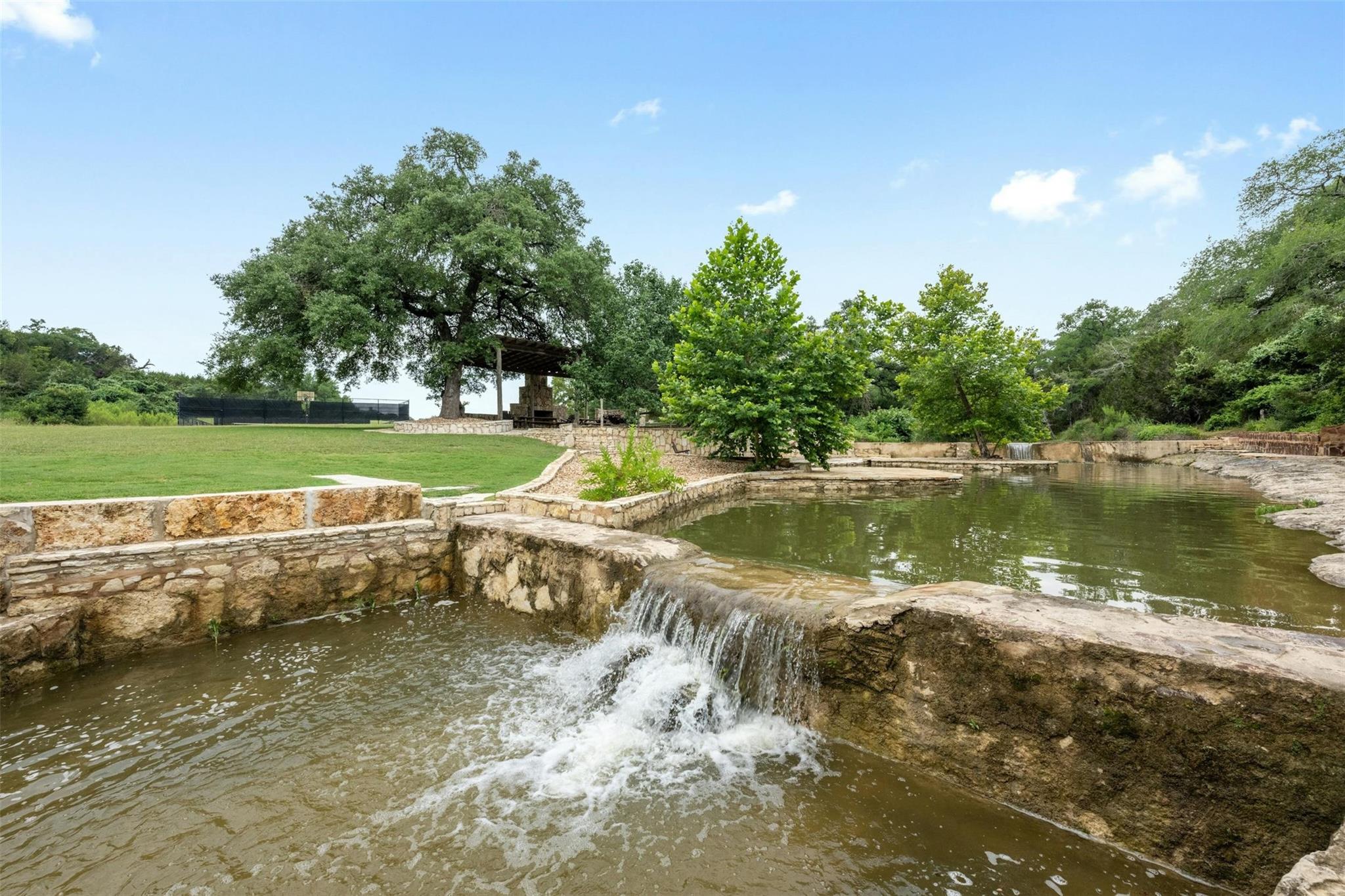1005 Covered Bridge DR
