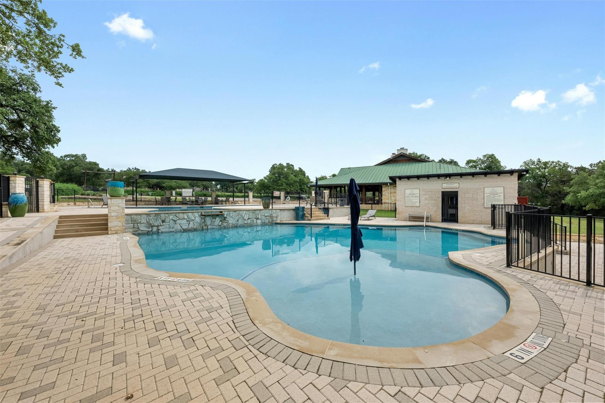 1005 Covered Bridge DR