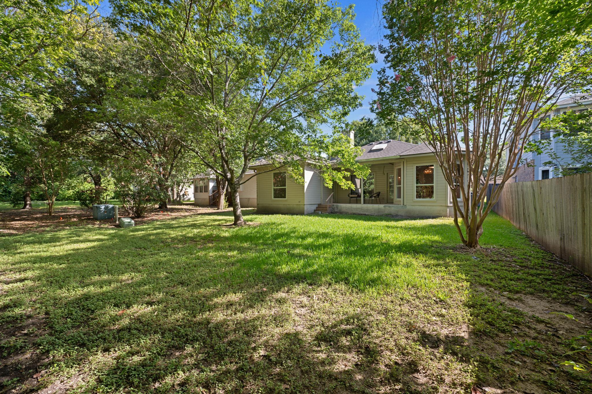 1005 Briargate DR