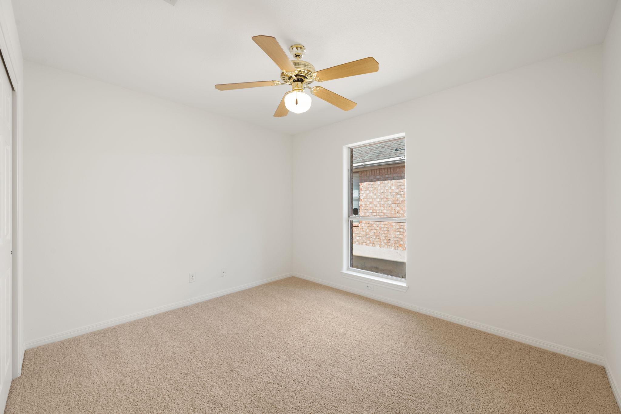 1005 Briargate DR