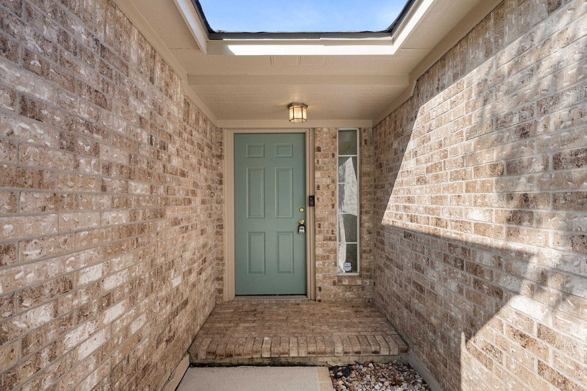 1005 Briargate DR