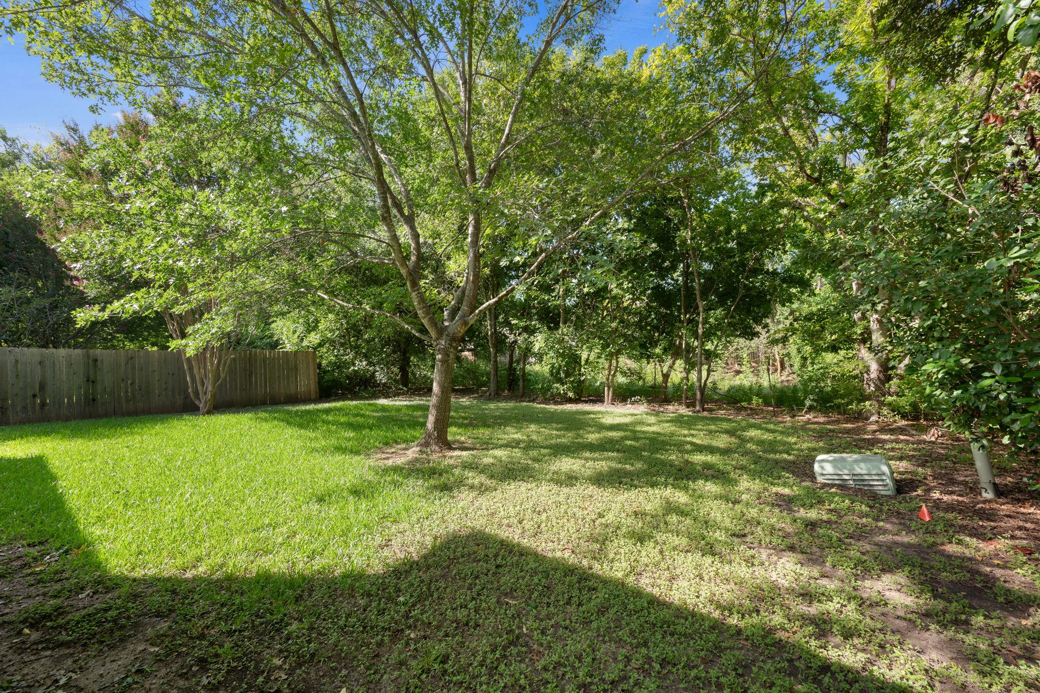 1005 Briargate DR