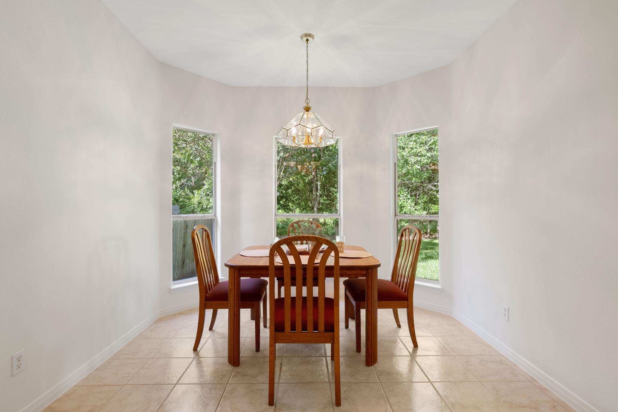 1005 Briargate DR