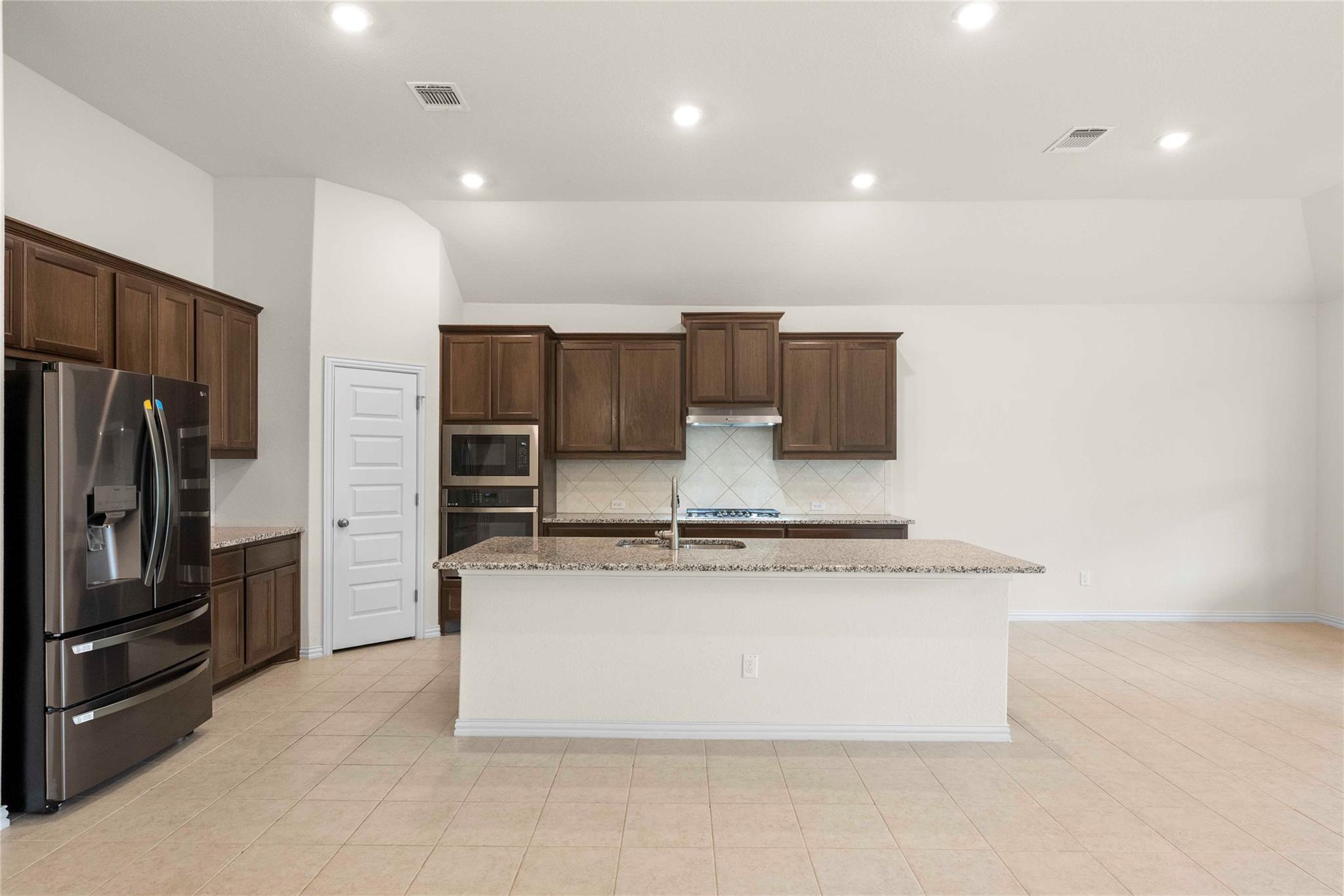 182 Palmillas DR