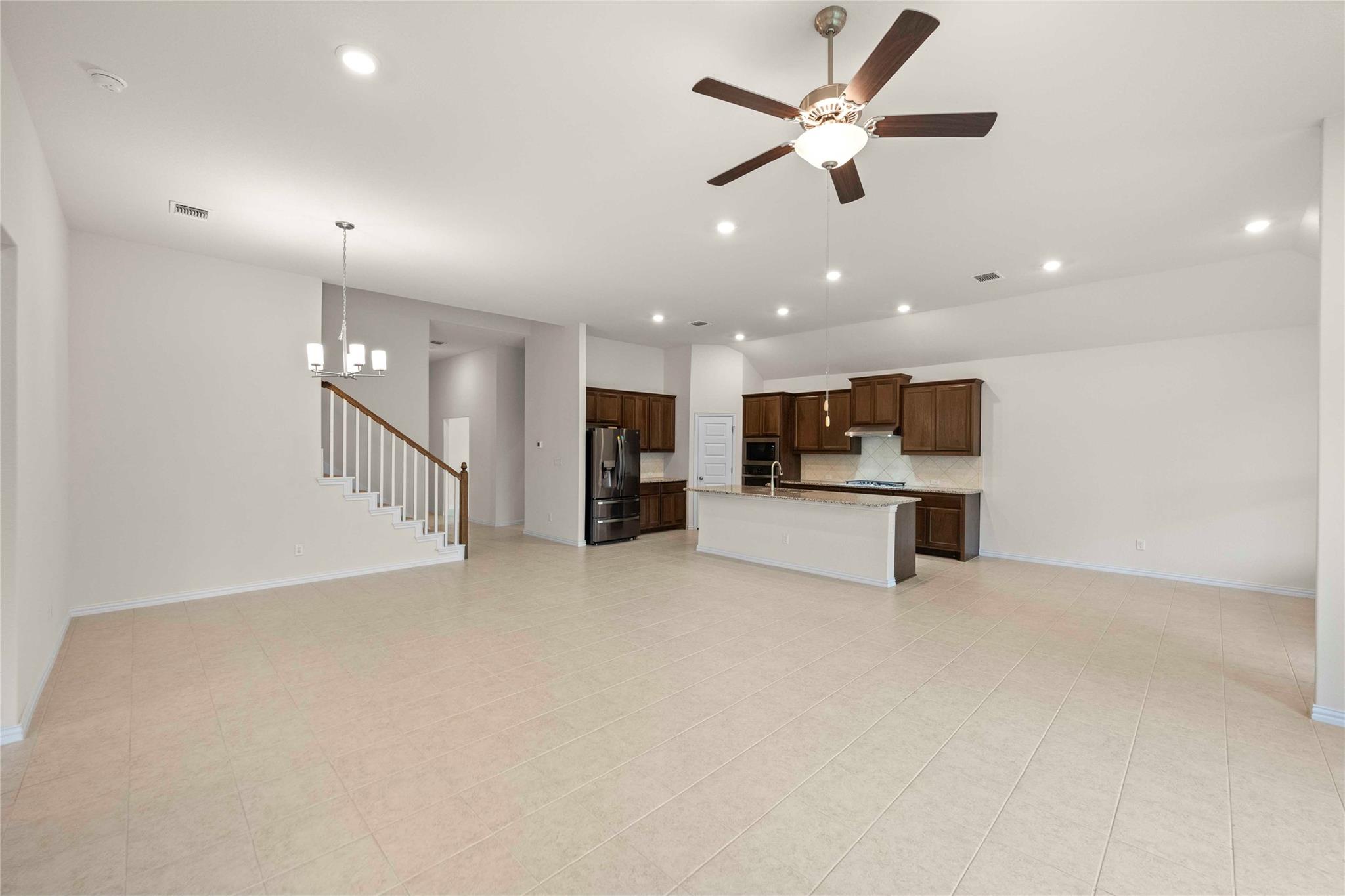 182 Palmillas DR