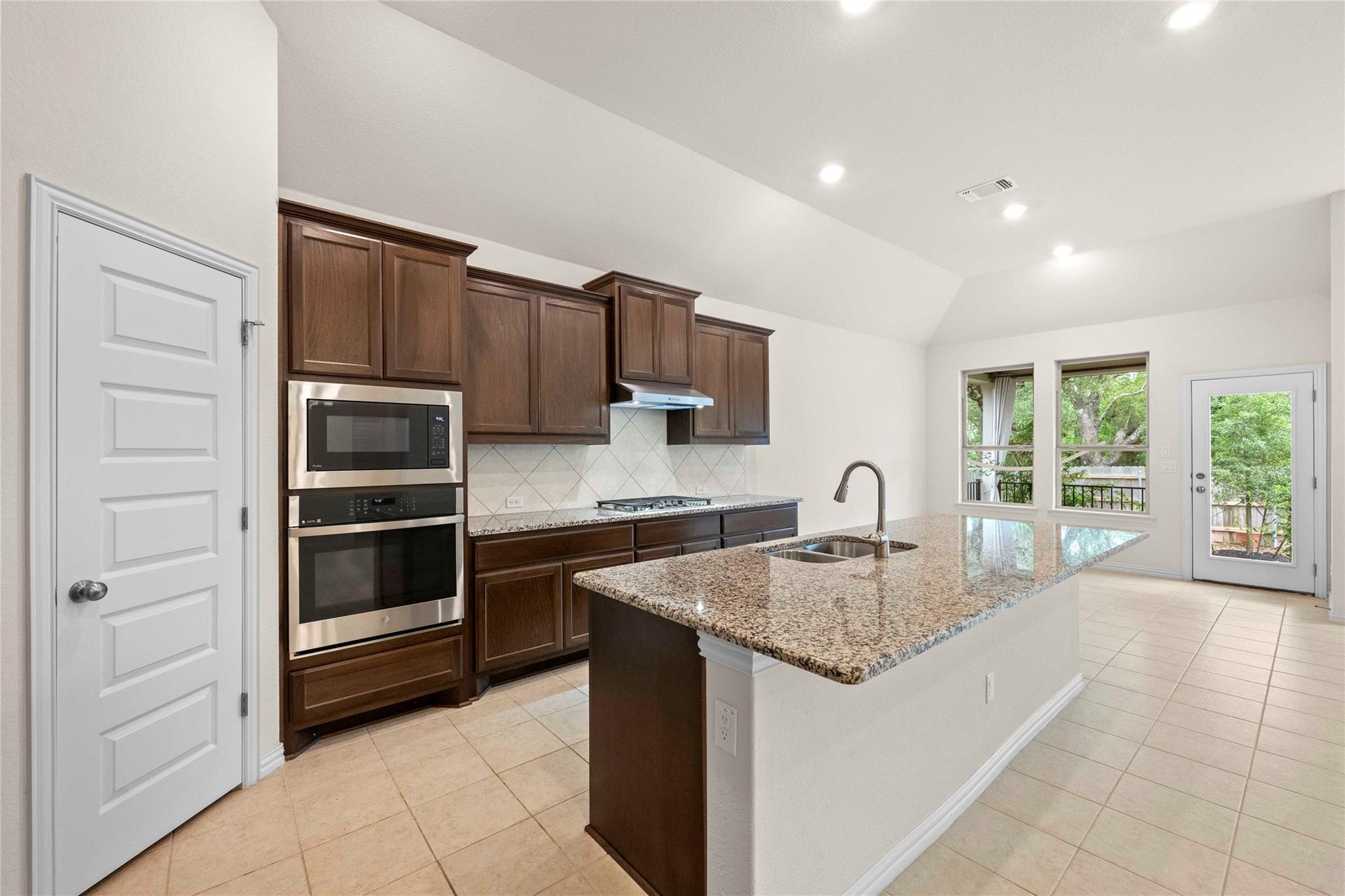 182 Palmillas DR