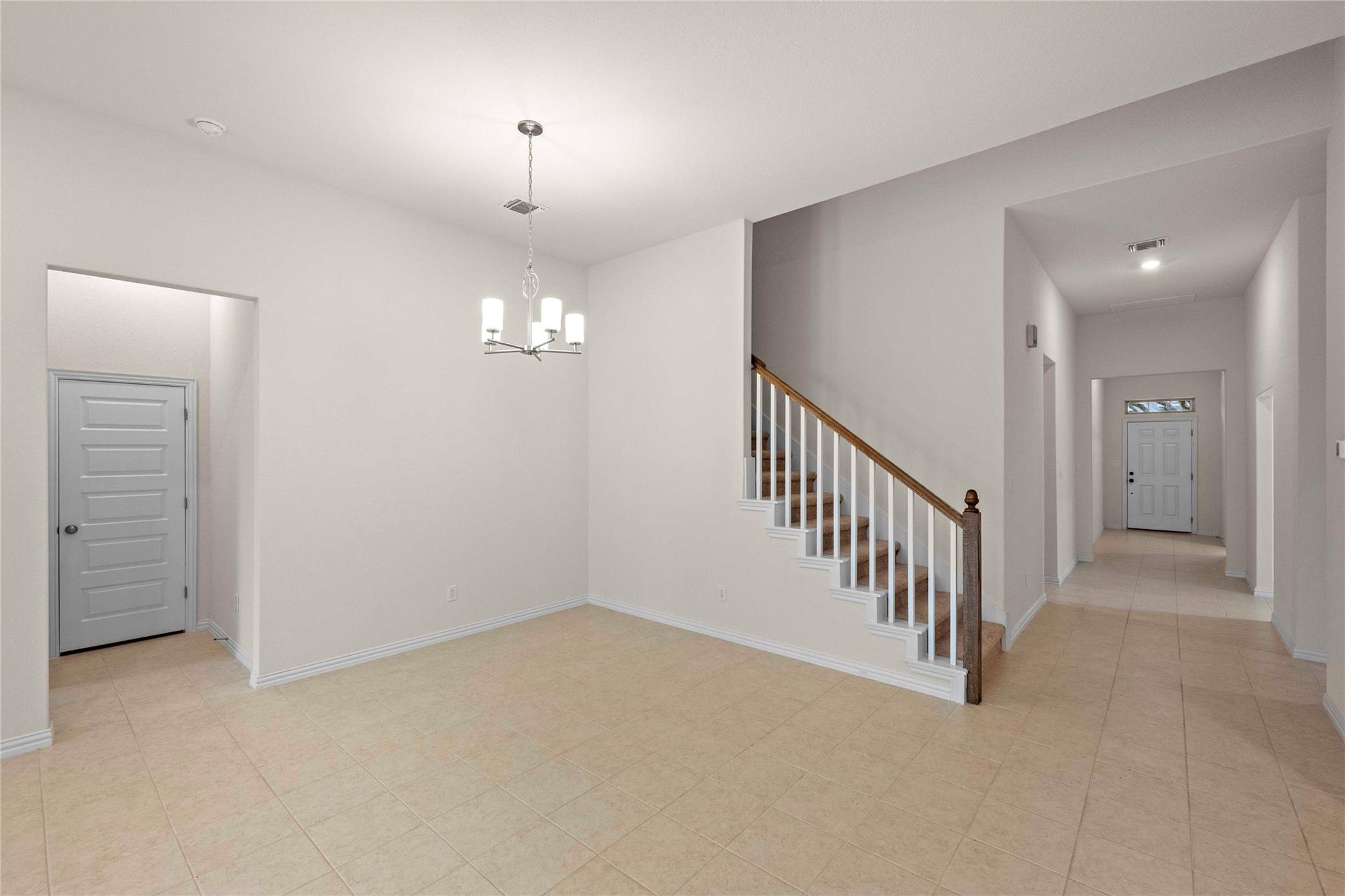 182 Palmillas DR