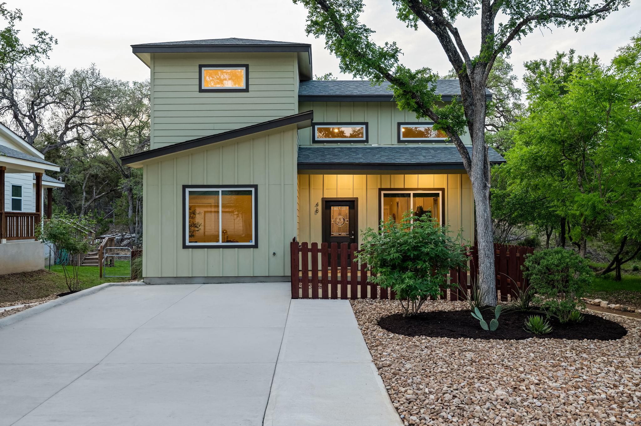 48 Wood Glen DR