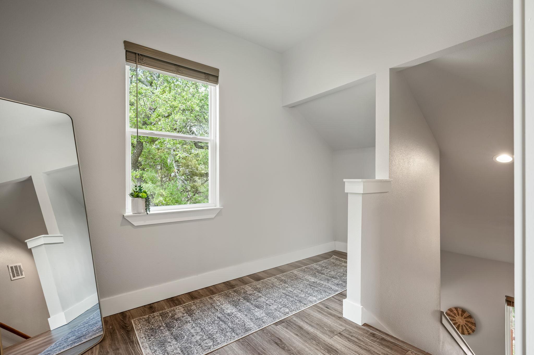 48 Wood Glen DR
