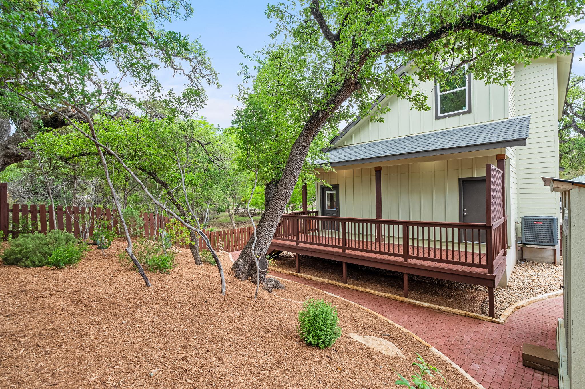 48 Wood Glen DR