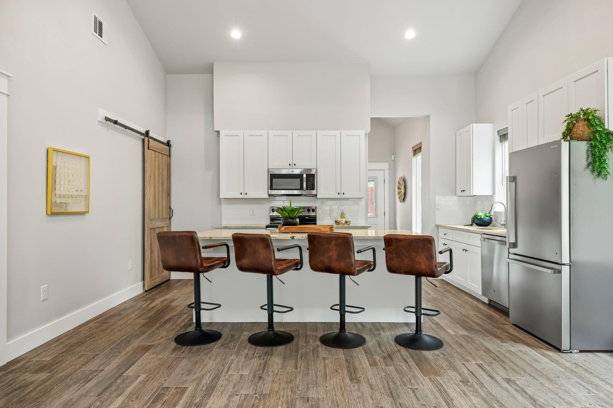 48 Wood Glen DR