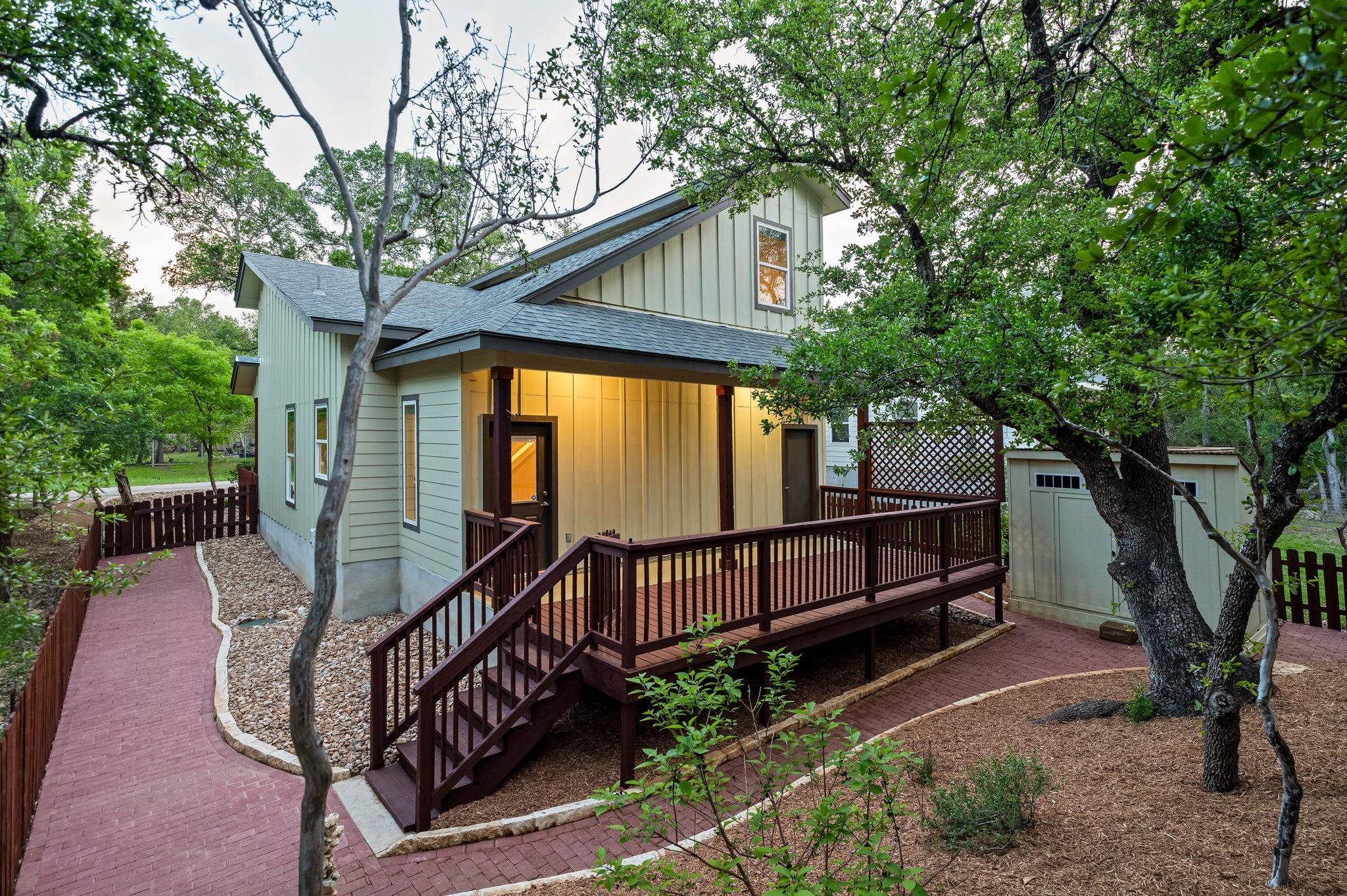 48 Wood Glen DR