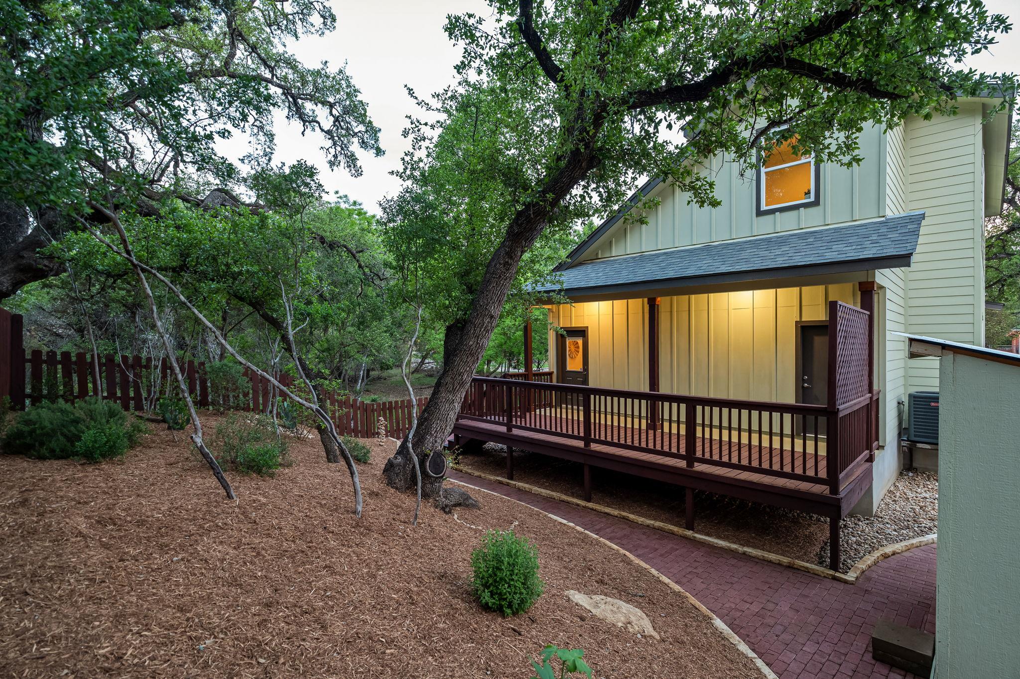 48 Wood Glen DR