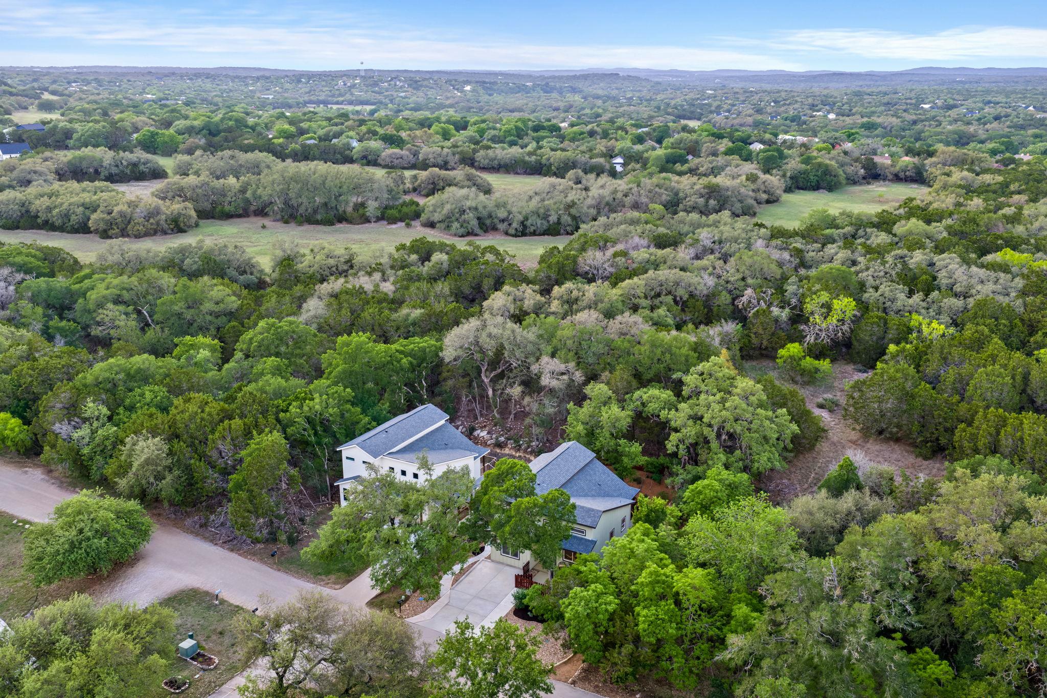 48 Wood Glen DR