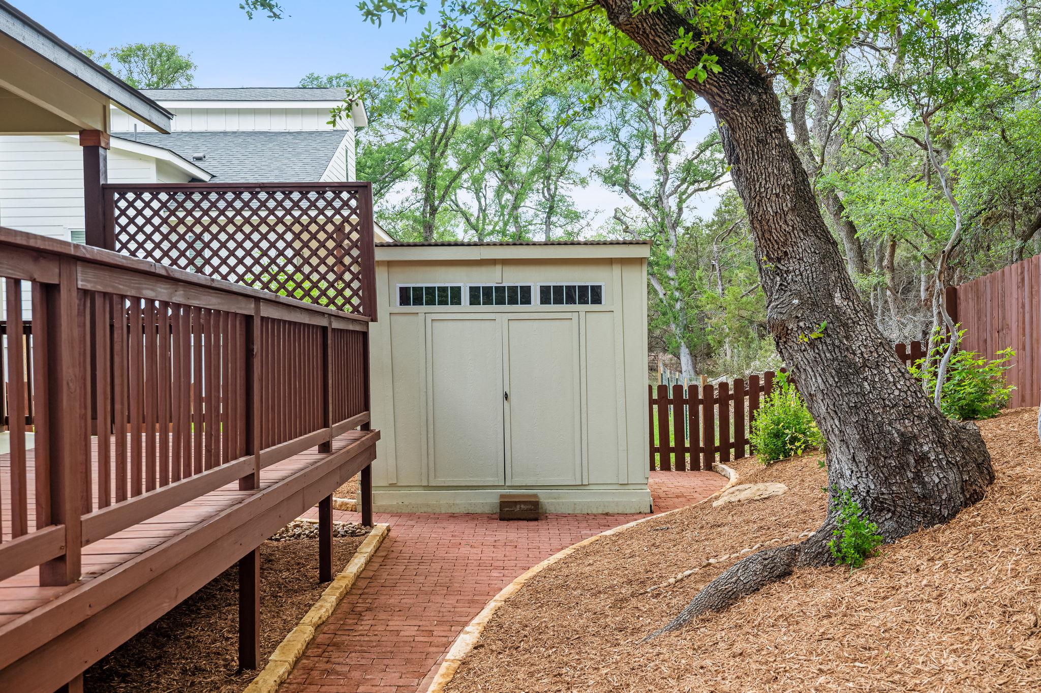 48 Wood Glen DR