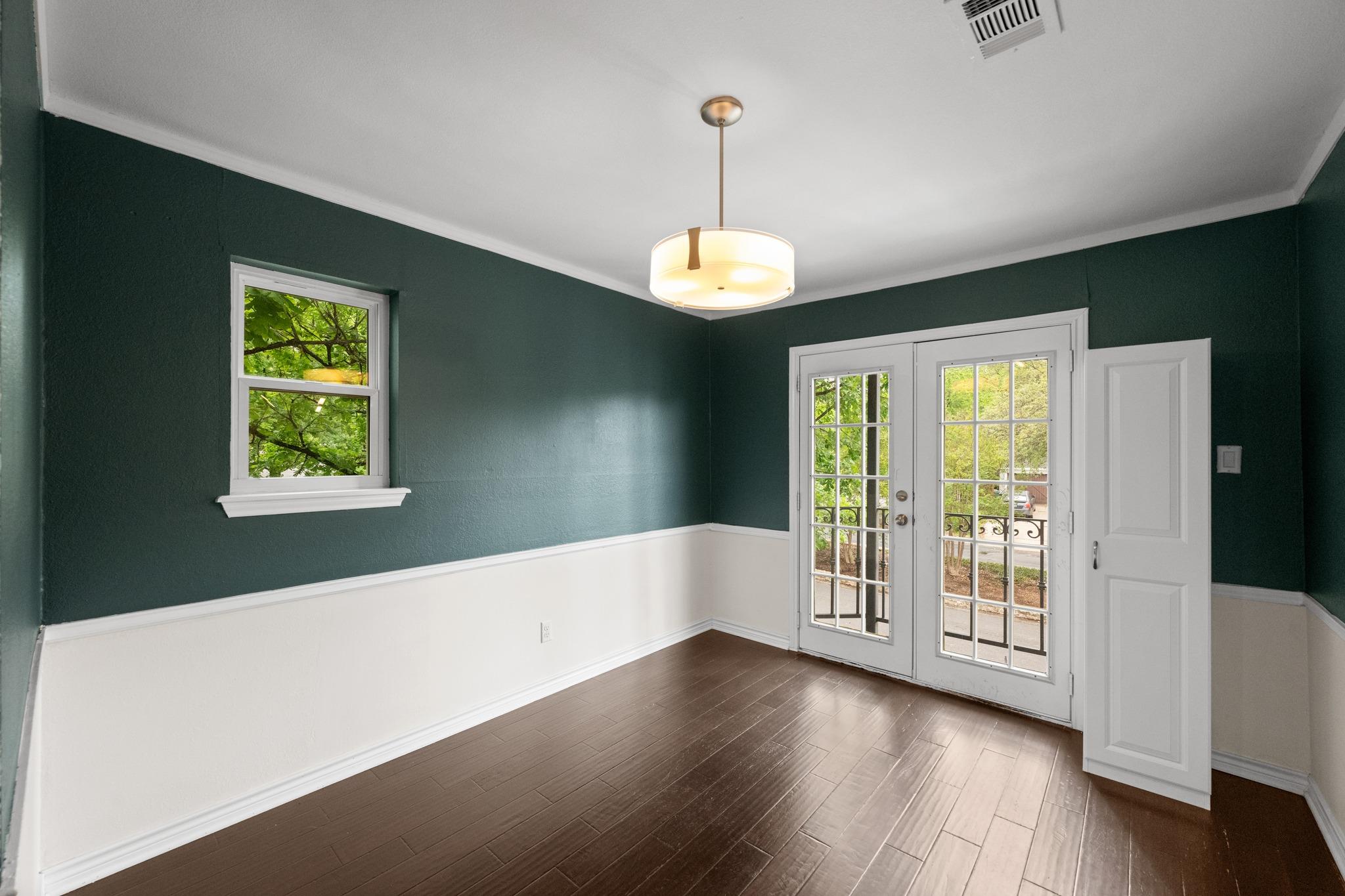 1500 Woodlawn BLVD # 202