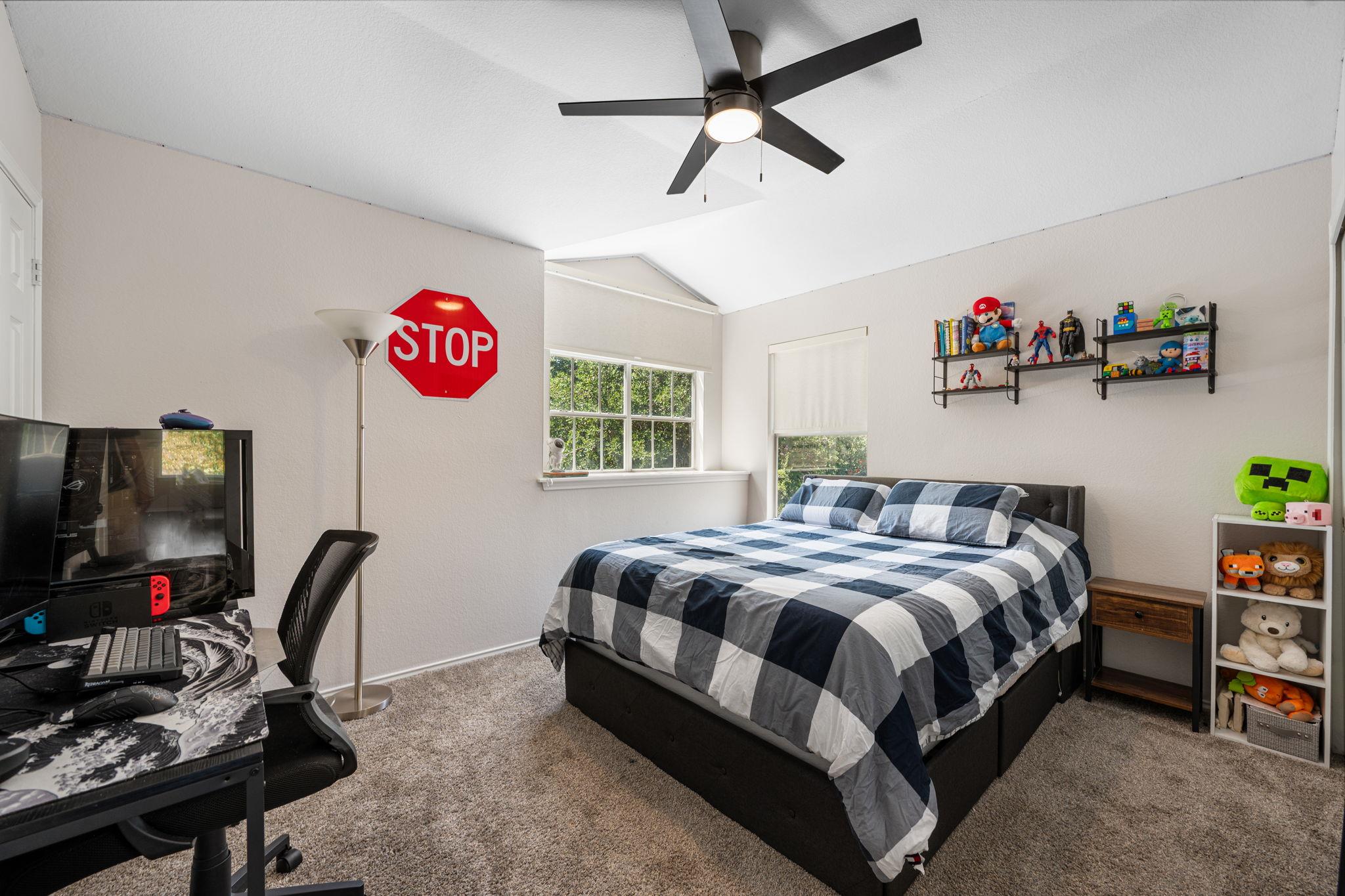 1606 Academy PL
