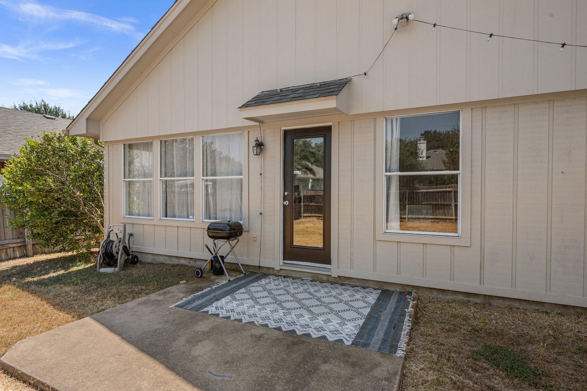 1606 Academy PL