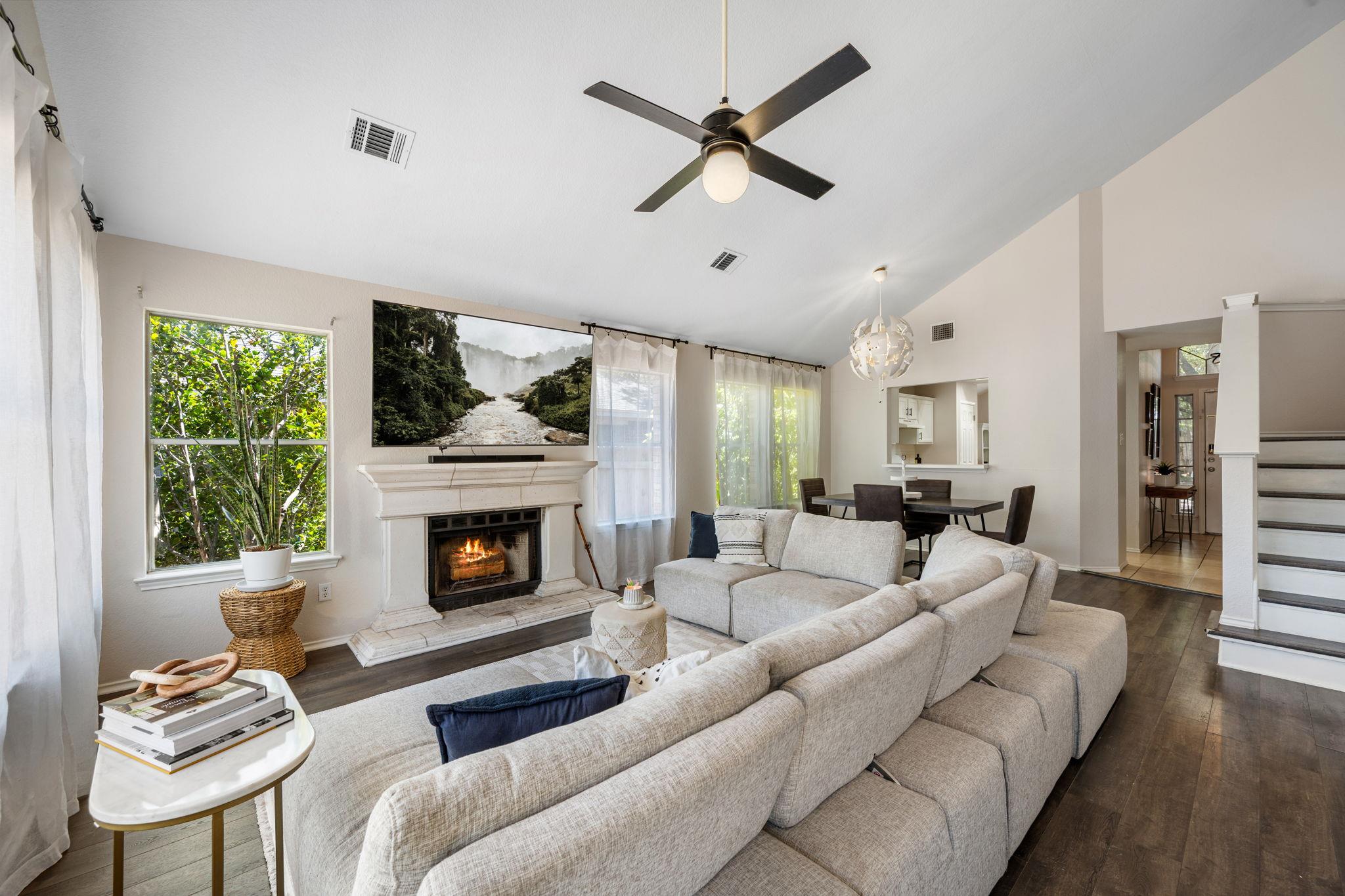 1606 Academy PL