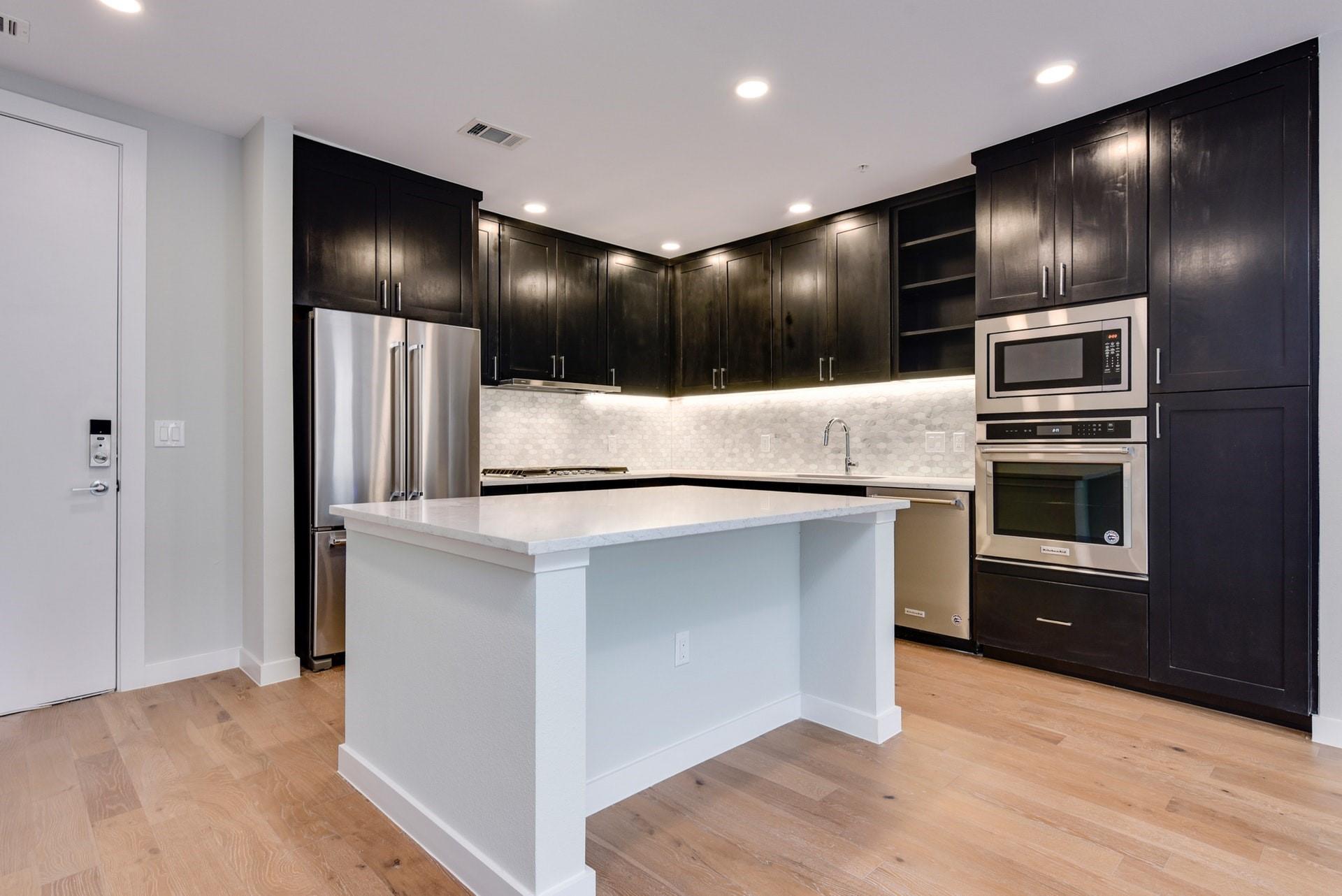 900 S 1st ST # 307