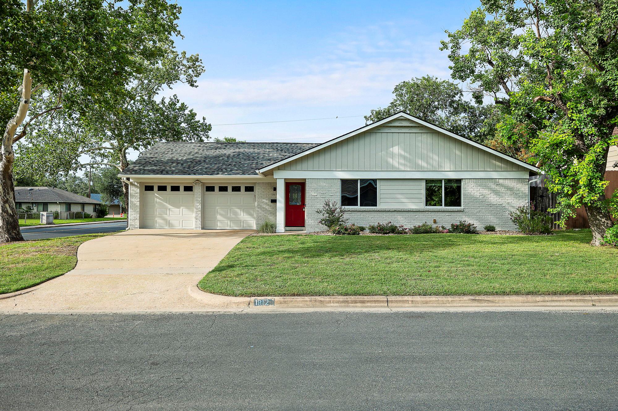 1812 Pompton DR