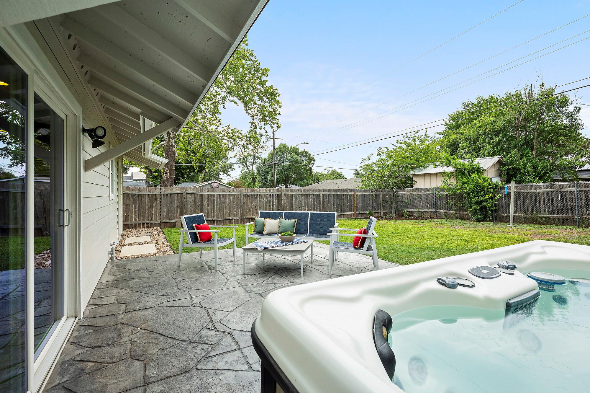 1812 Pompton DR