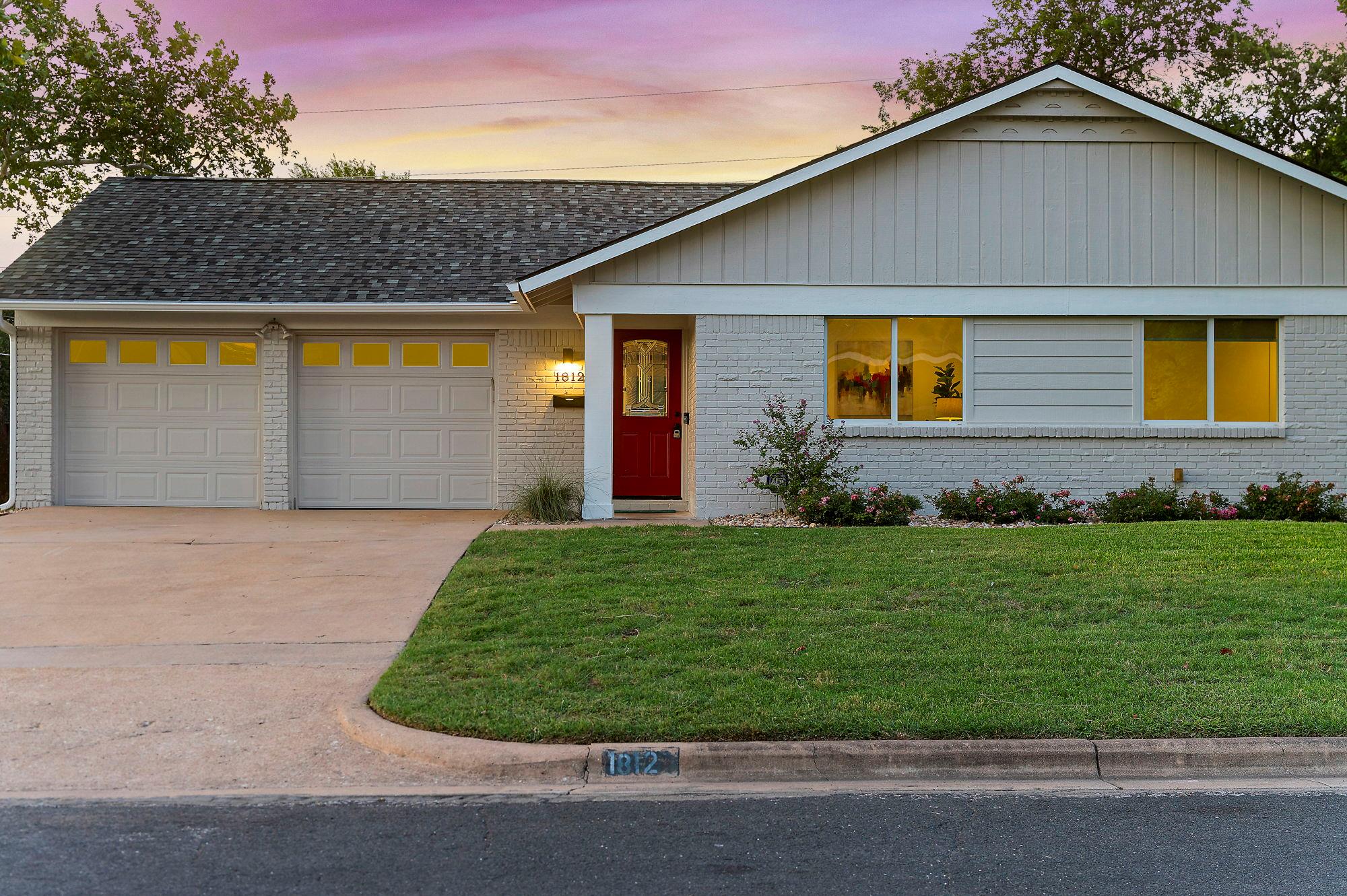 1812 Pompton DR