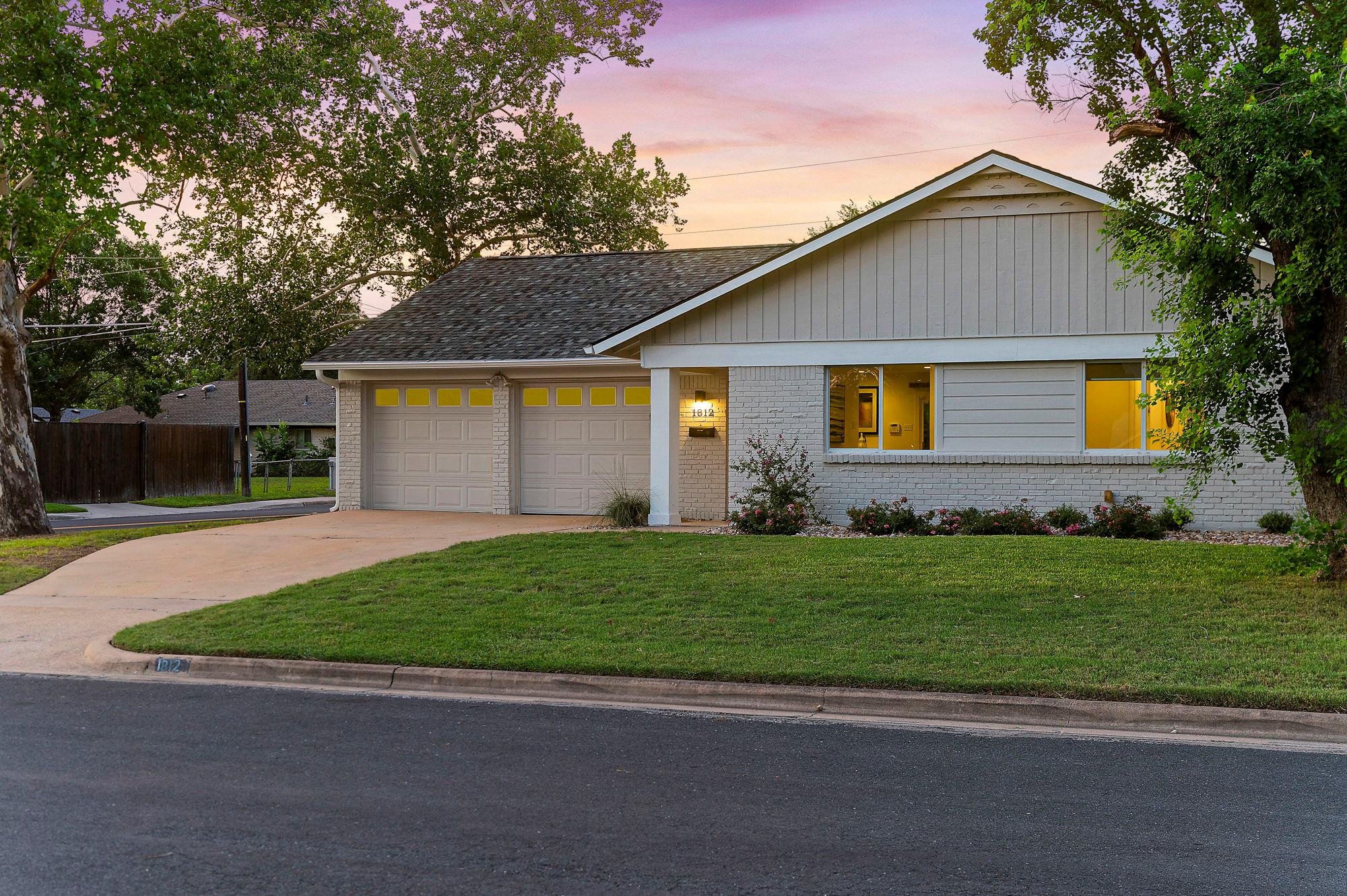 1812 Pompton DR