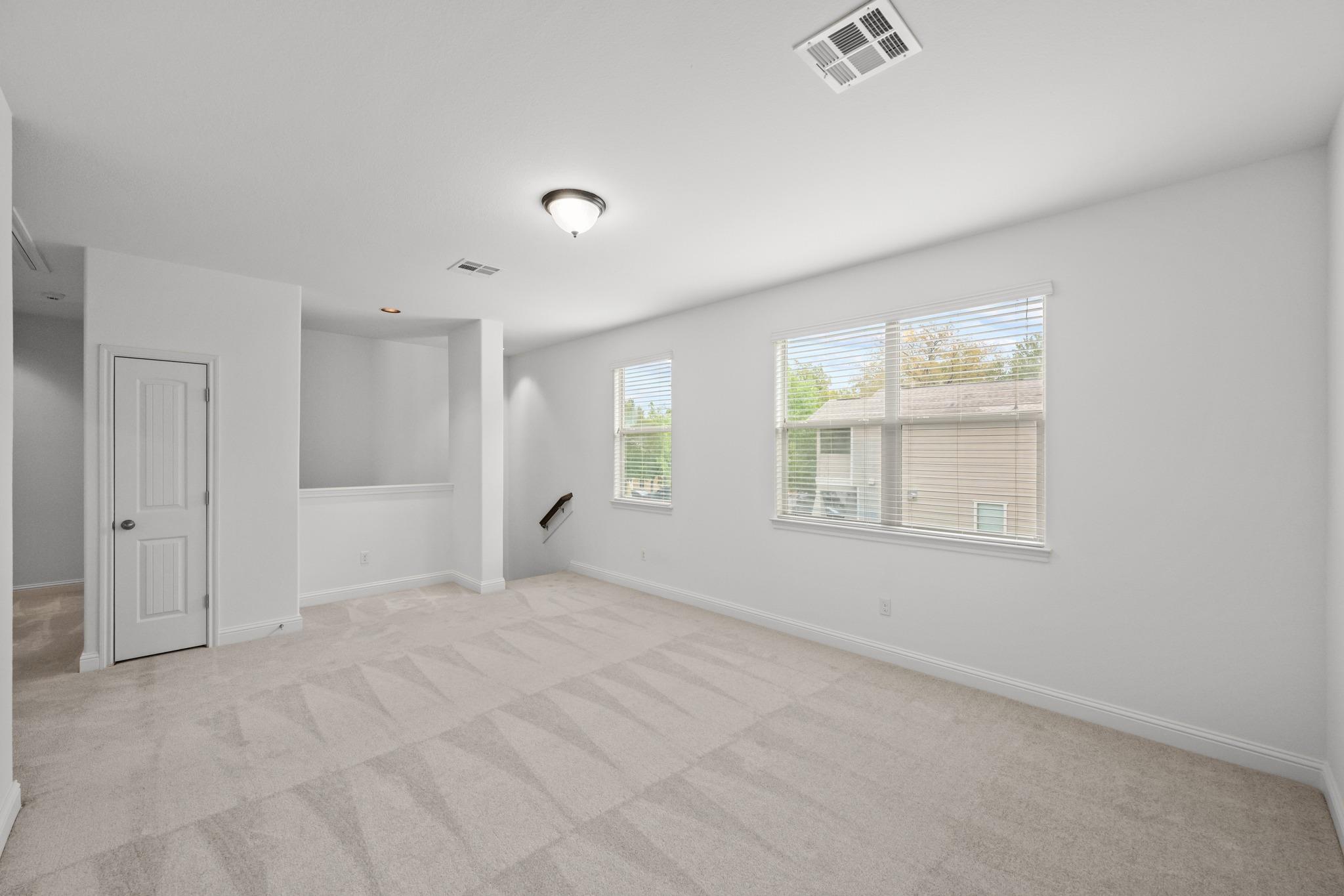 2501 Amur DR