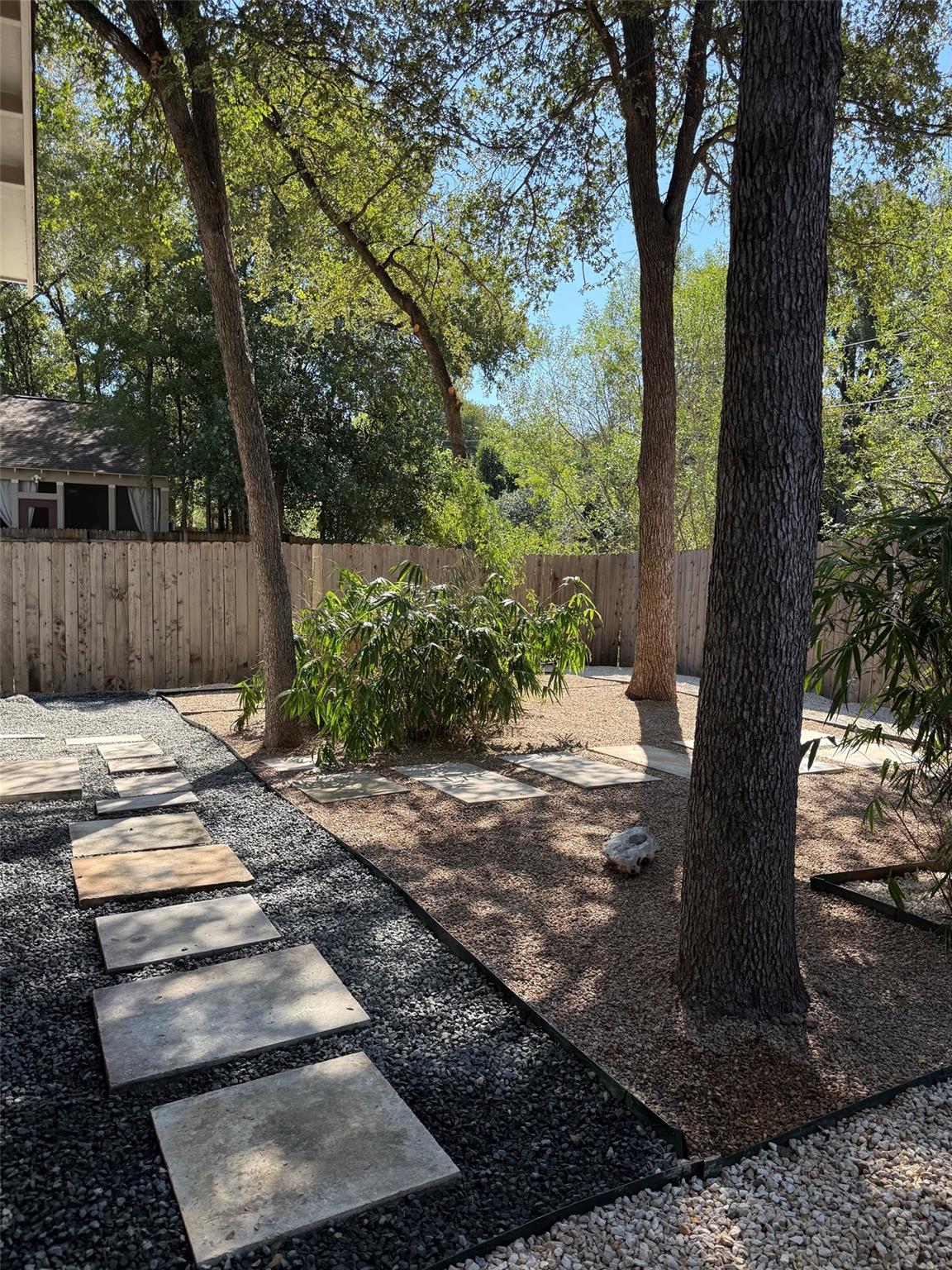 2501 Amur DR