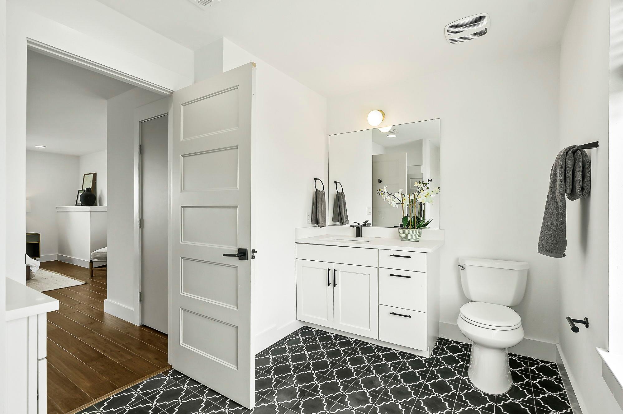 1104 Marcy ST # B, Austin Unit: B