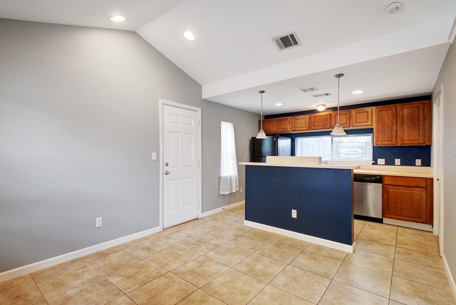1118 Northwestern Ave # D