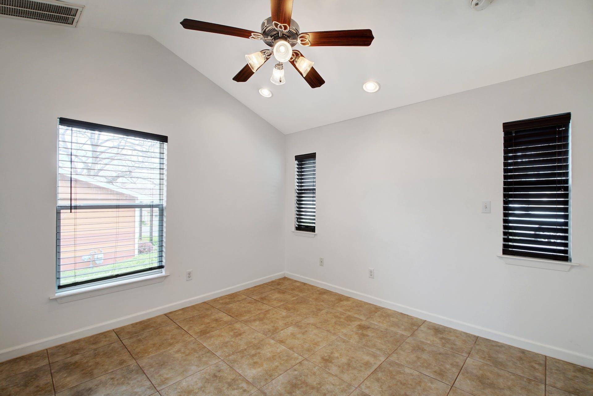 1118 Northwestern Ave # D