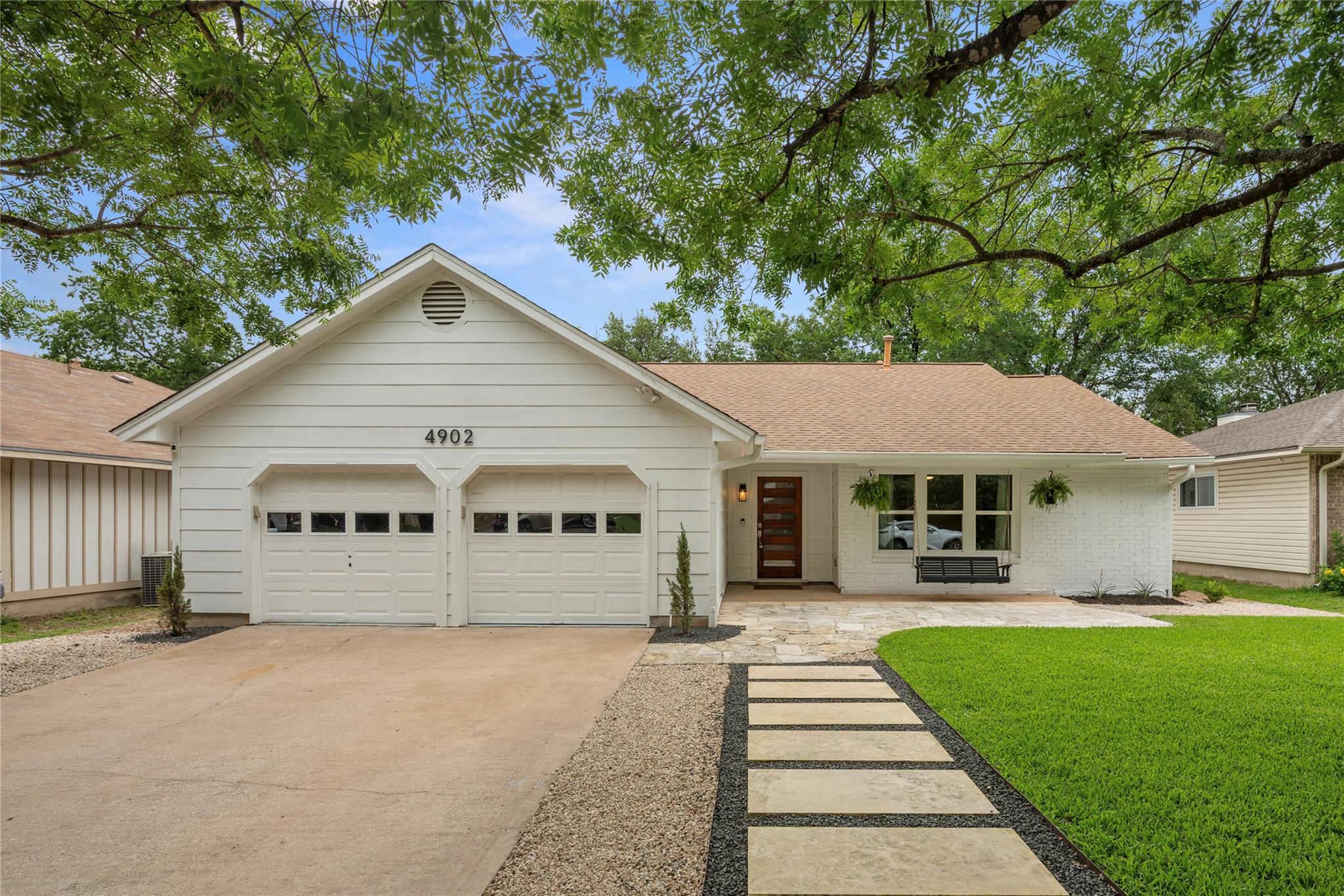 4902 Pelham DR