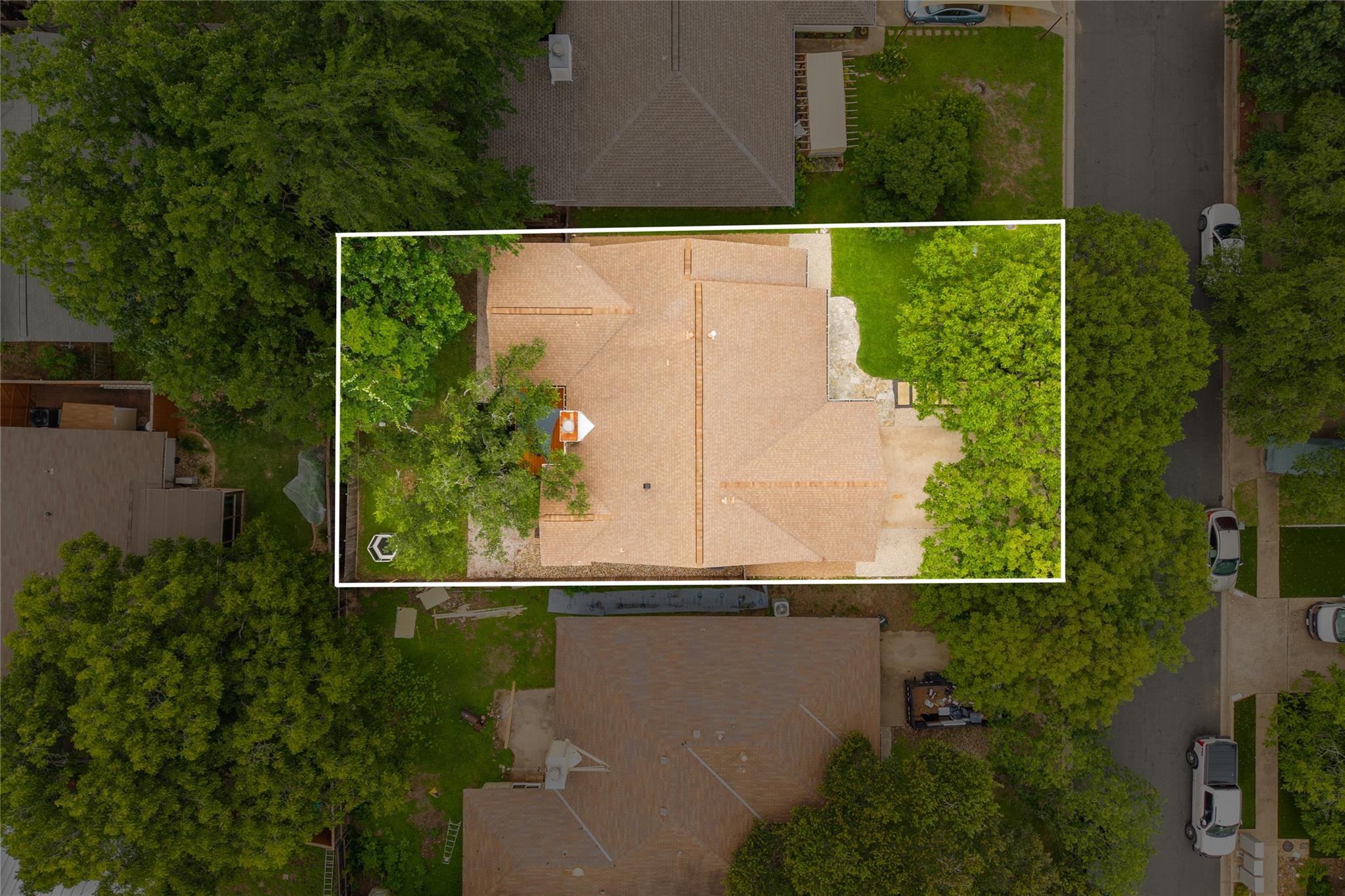 4902 Pelham DR