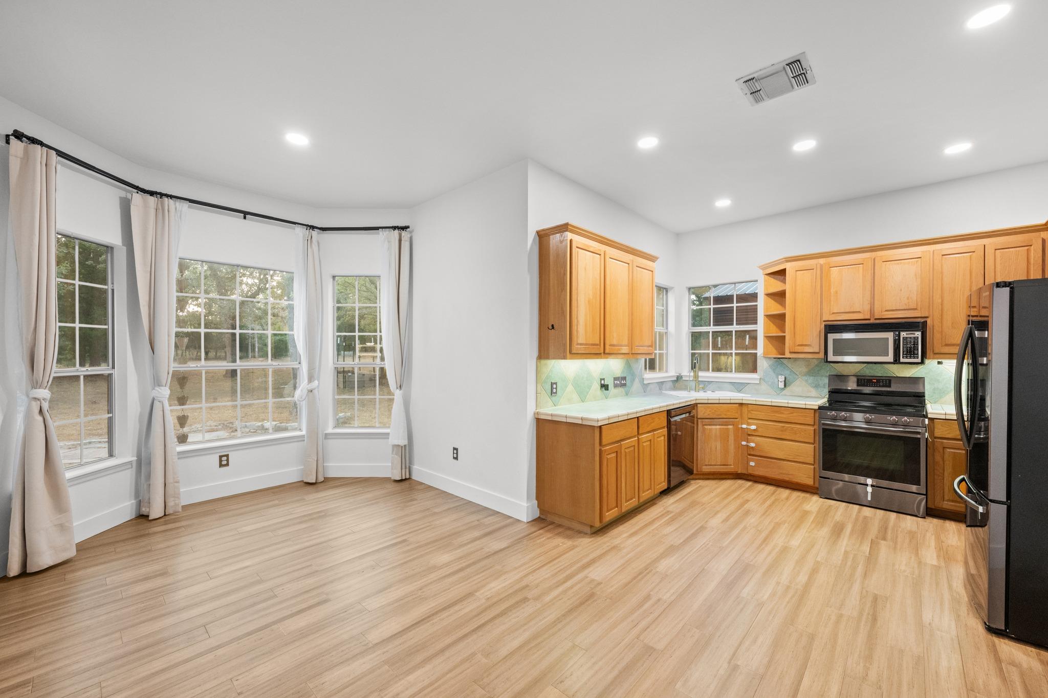 182 Elm Wood DR