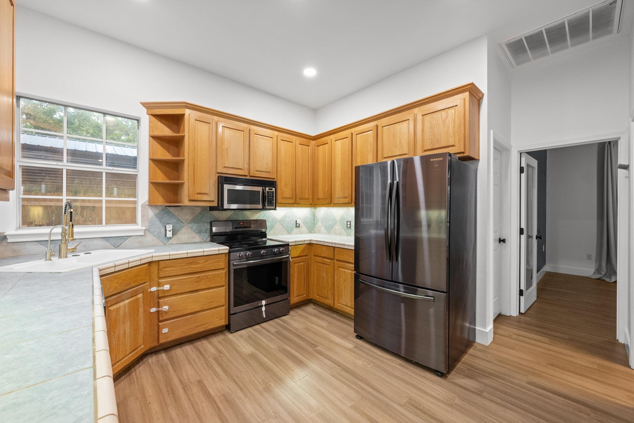 182 Elm Wood DR