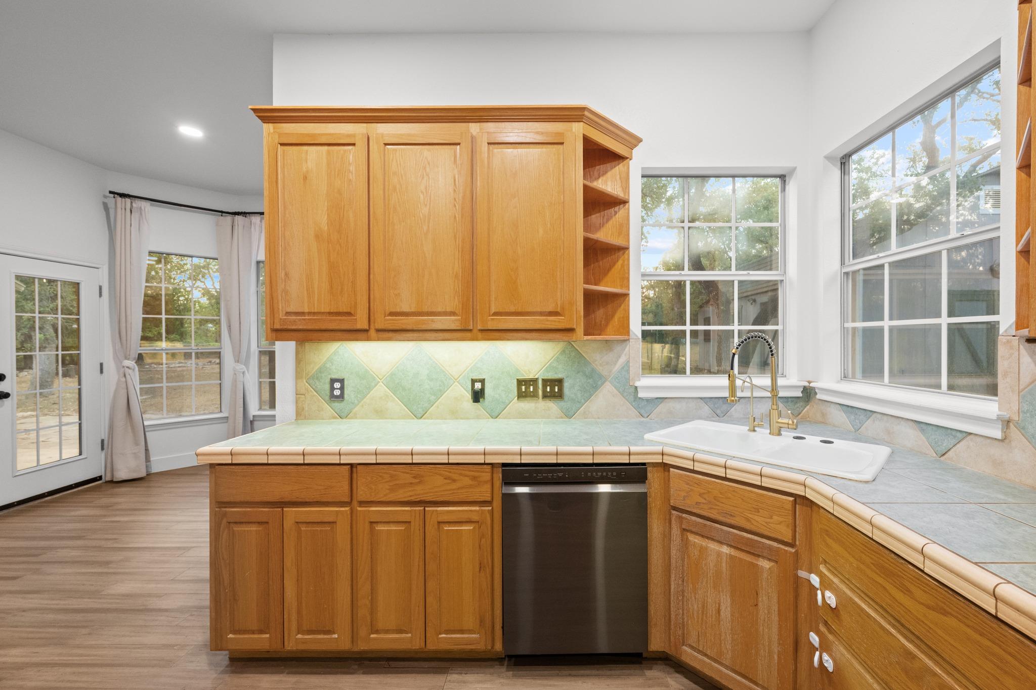 182 Elm Wood DR