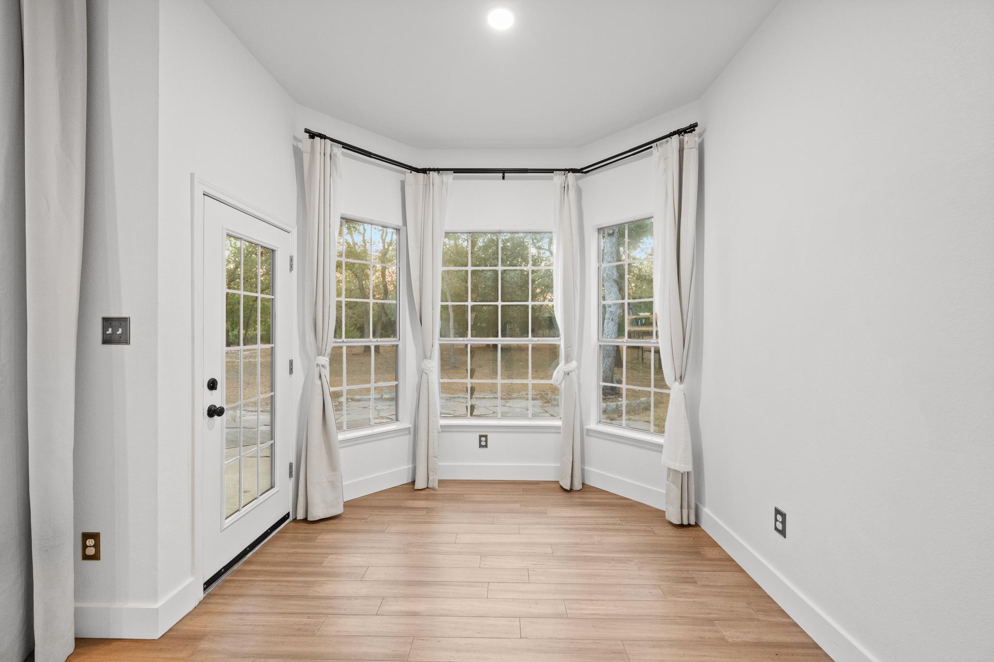 182 Elm Wood DR