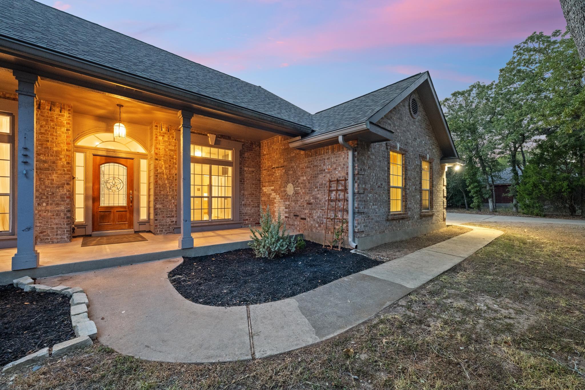 182 Elm Wood DR