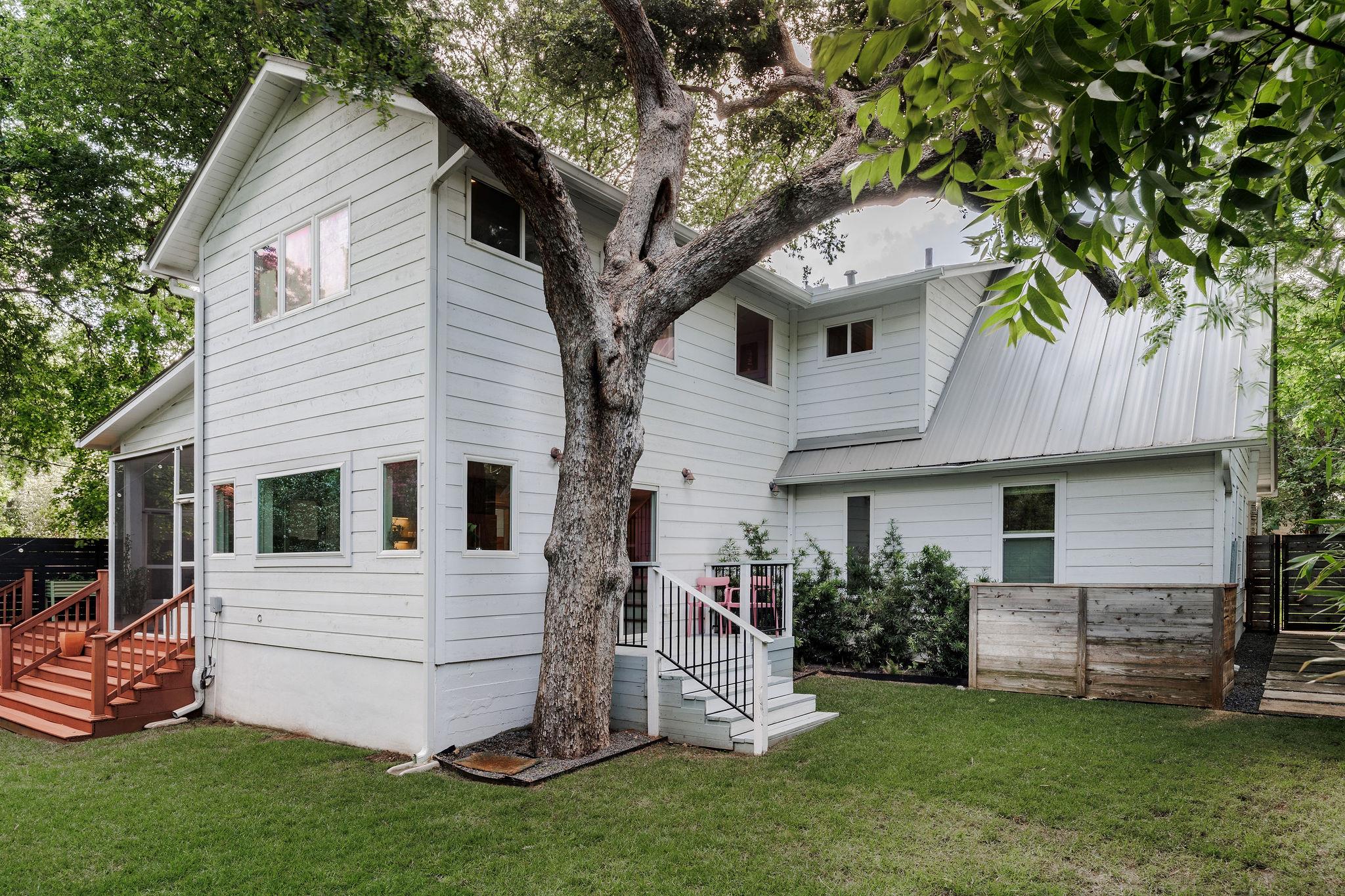2508 Friar Tuck LN